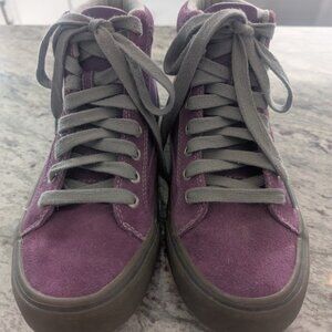 Eddie Bauer Storm Sneakers Size 6.5--Barely worn!